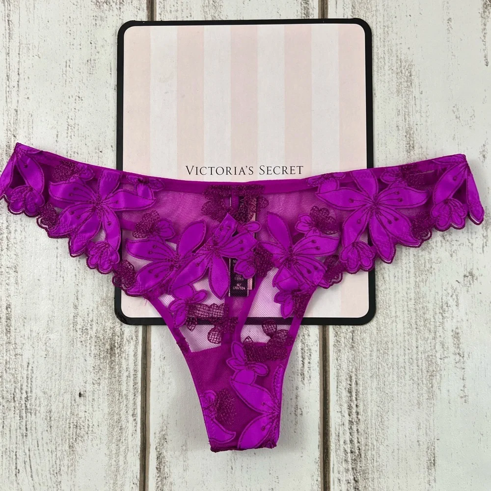 36DD/M VS Very Sexy Ziggy Glam Flower Lightly Lined Quarter Cup Bustier & Thong - Picture 11 of 14